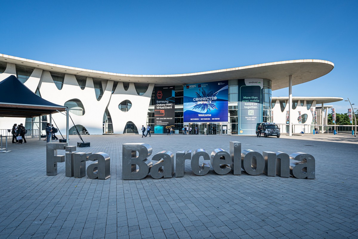 A strangely uncrowded Fira Gran Via Barcelona