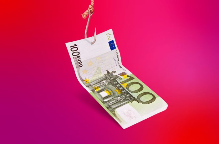 Мошенники рассылают письма от лица органов финансового надзора и просят жертв сообщить им личные данные