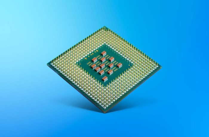 Аппаратная уязвимость в процессорах Intel